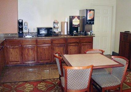 Quality Inn & Suites Muskogee Restaurant foto